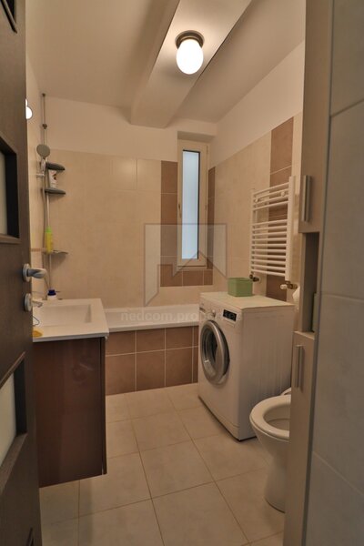 13 Septembrie Sirenelor inchierere apartament 2 camere